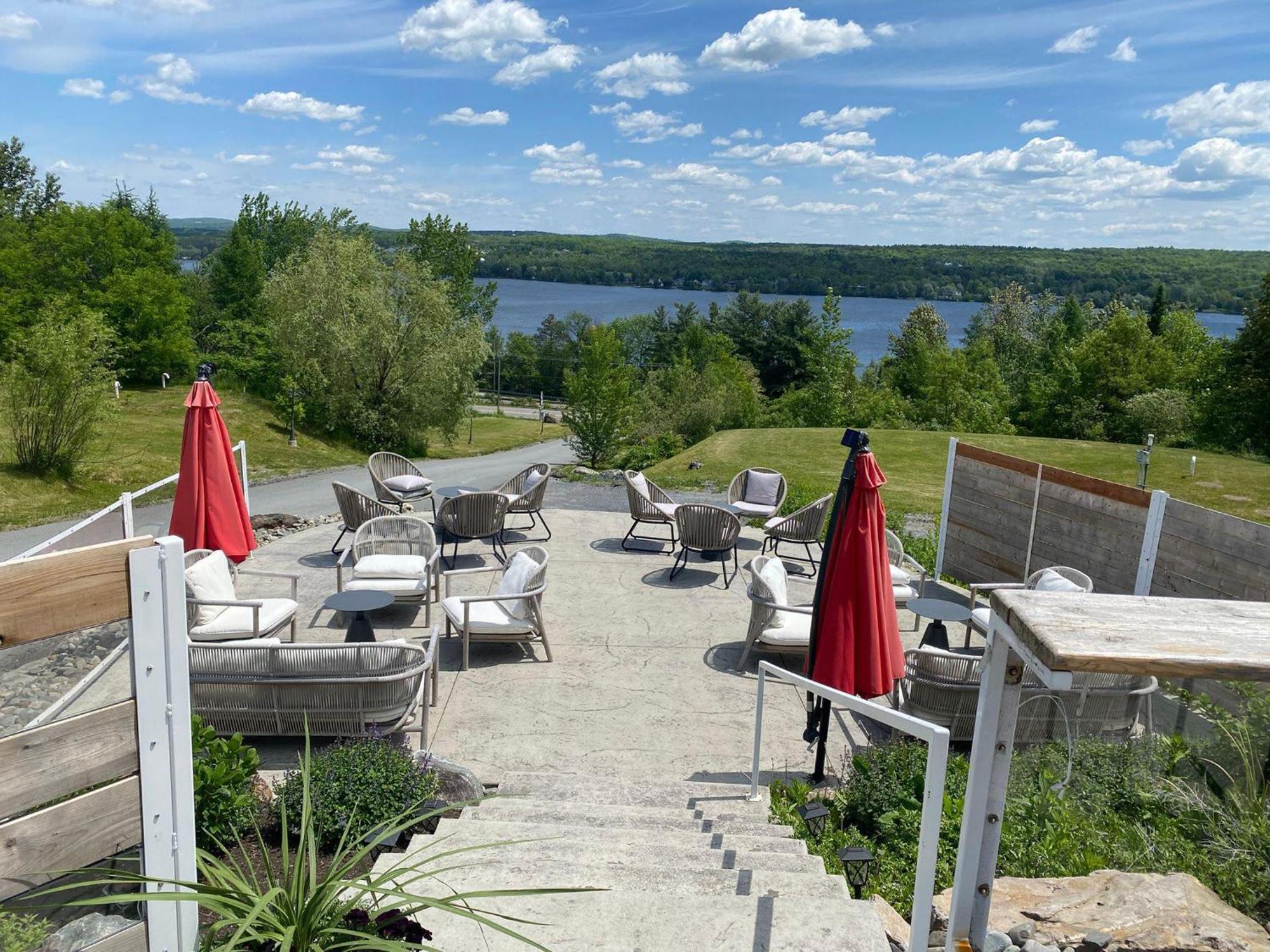 Au Sommet Du Lac Magog Exterior foto